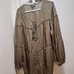 LANE BRYANT TOP.ARMY GREEN.